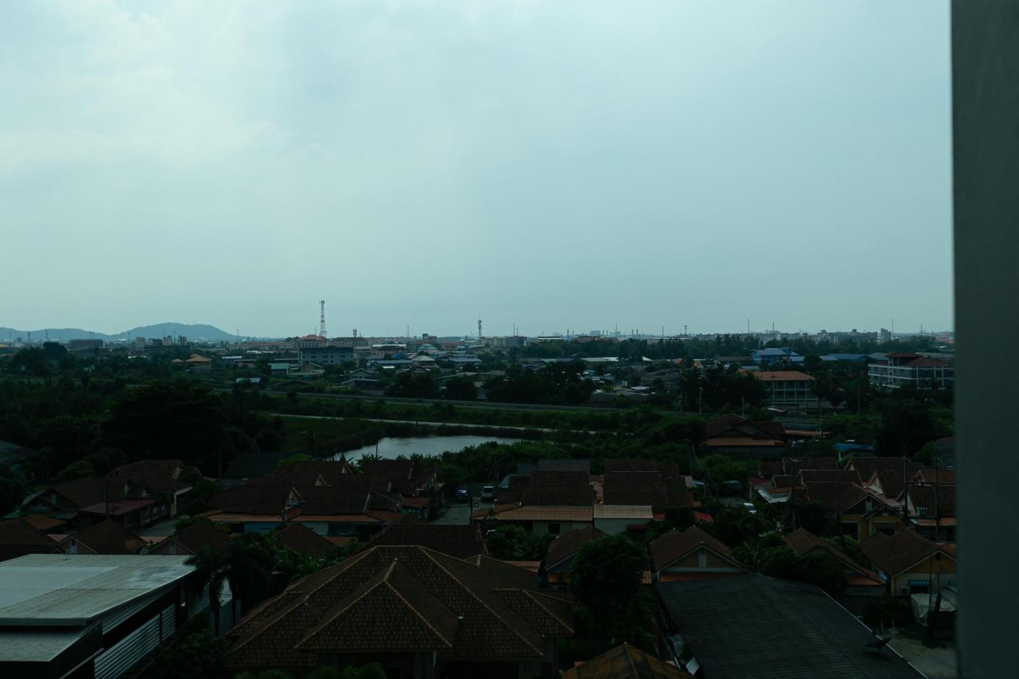 Farthai Residence Phan Thong Buitenkant foto