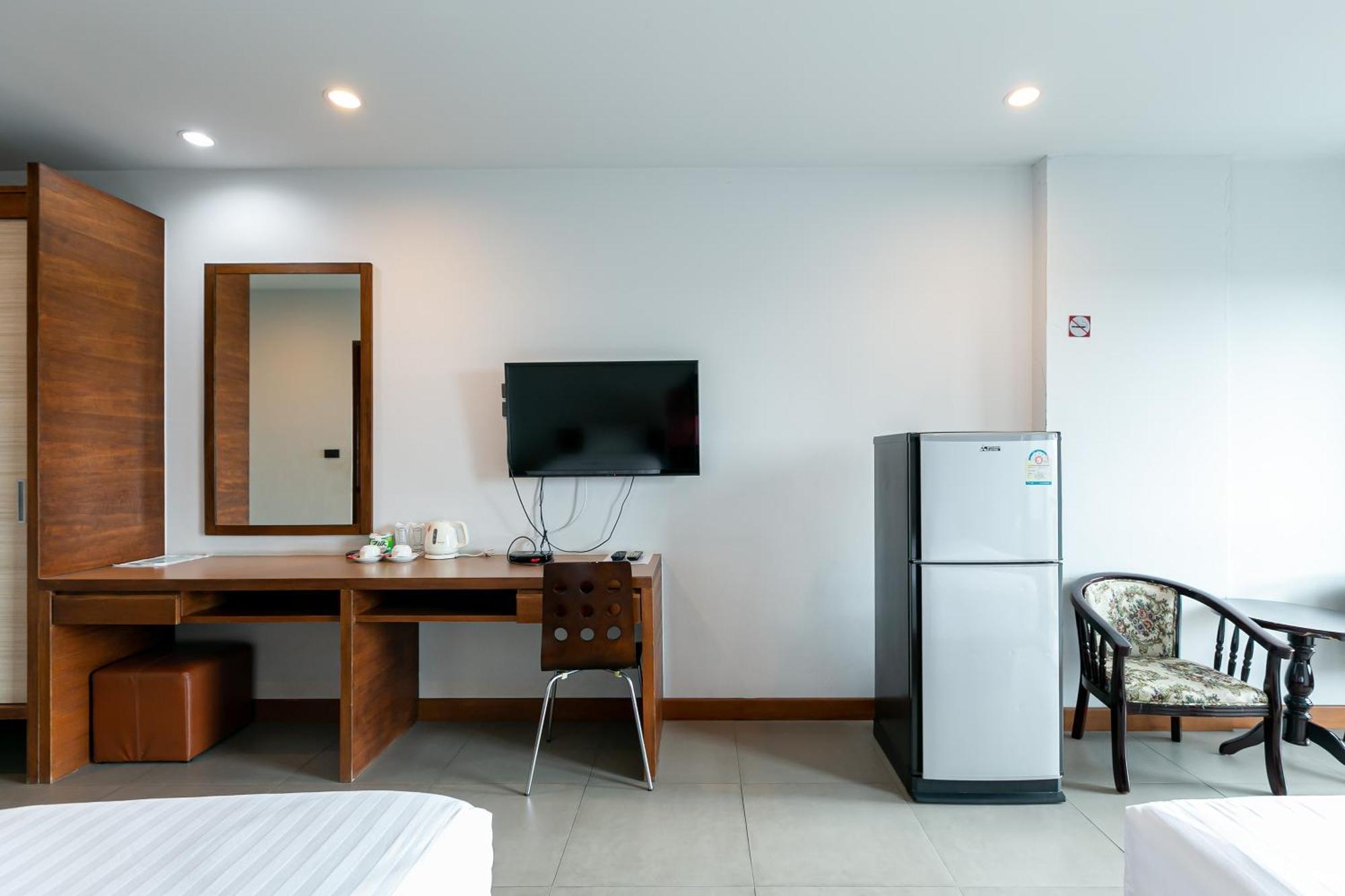 Farthai Residence Phan Thong Buitenkant foto